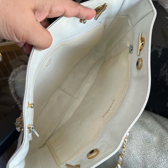 Vintage Chanel tote - Picture 3 of 14